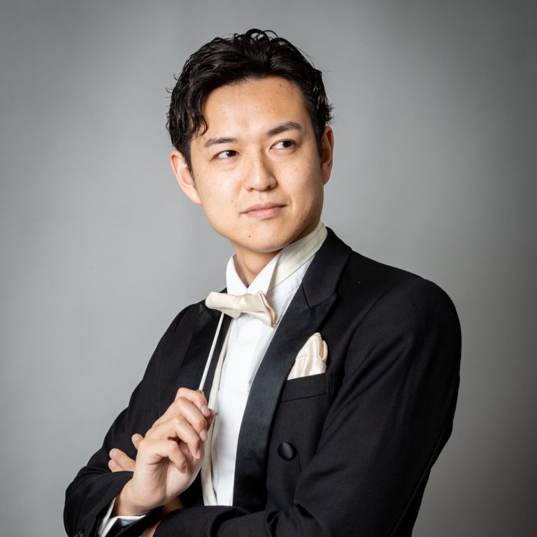 SHIMPEI SASAKI 佐々木新平は日本の指揮者。秋田県出身。東京シティ・フィルハーモニック管弦楽団アソシエイト・コンダクター